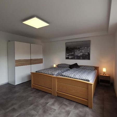 Moderne Wohnung Mit Terrasse Und Eigenem Zugang. Remscheid Extérieur photo